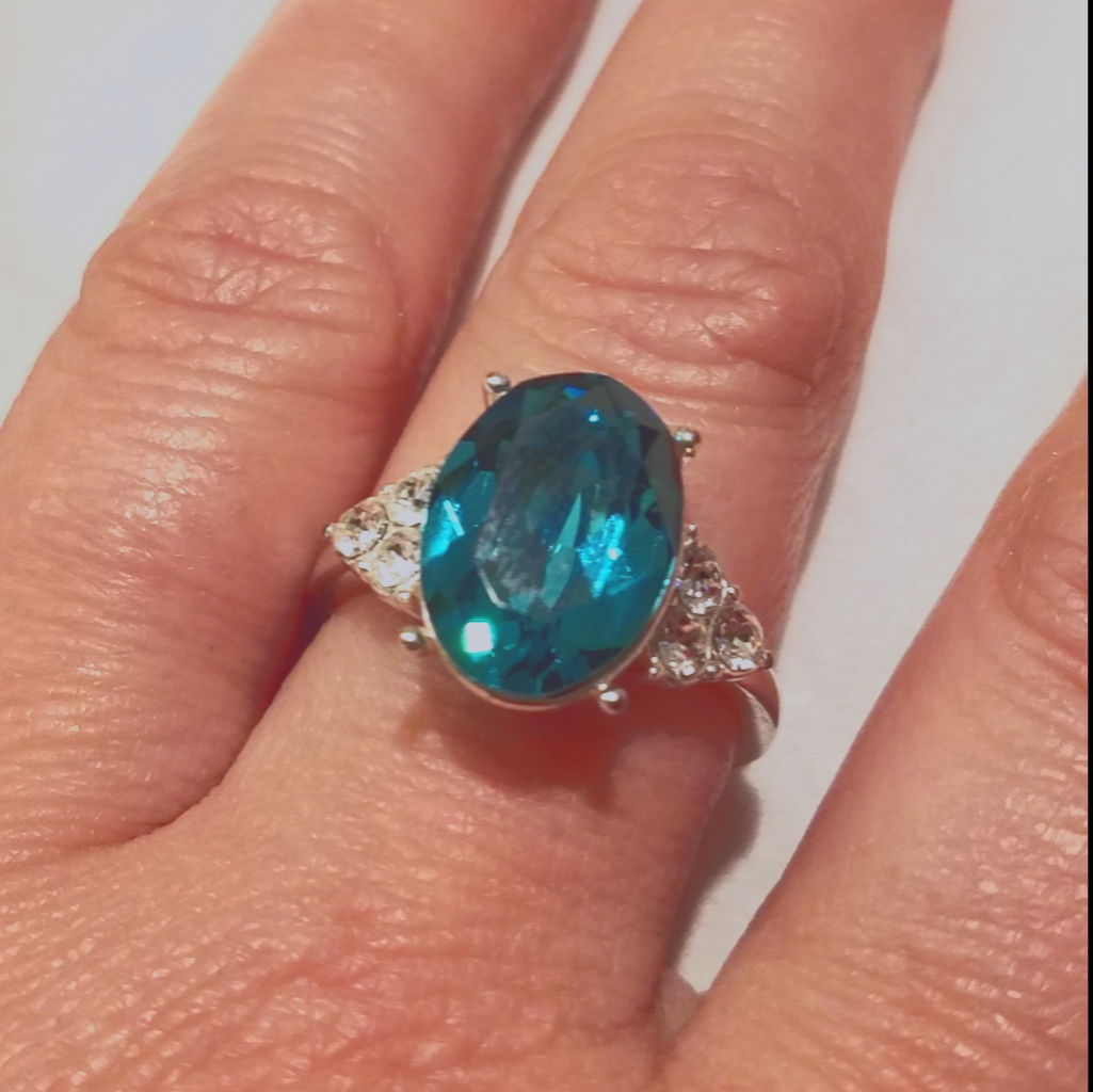 Oval Solitaire Ring